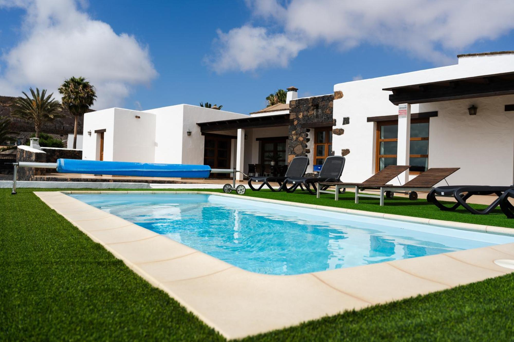 Villa Volcan2 Rural Private Pool La Oliva By Holidays Home Esterno foto